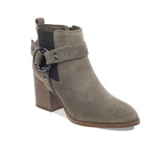 Marc Fisher View Bootie Mossy Green Suede 7.5 GUC